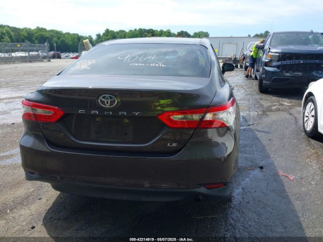 4T1B11HK5JU141122 Toyota CAMRY LE