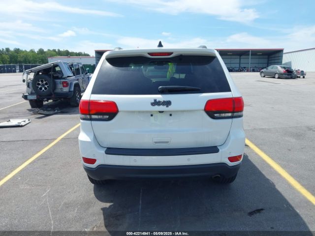 1C4RJFAG6HC784276 Jeep Grand Cherokee Laredo 4x4