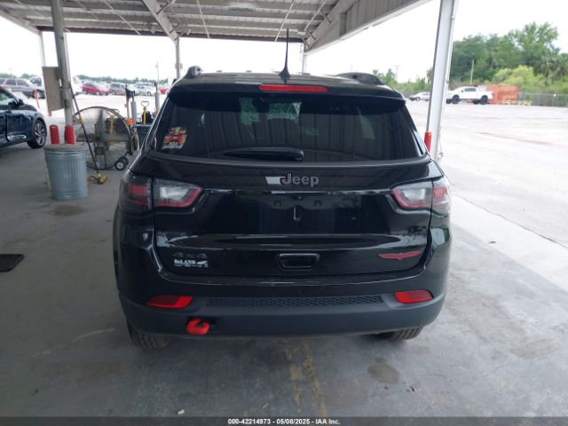 3C4NJDDB5NT164201 Jeep Compass Trailhawk 4x4