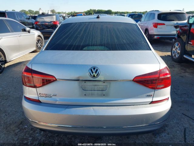 1VWBT7A35HC005395 Volkswagen Passat 1.8t Se