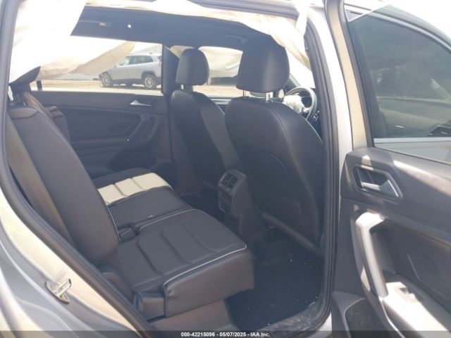 3VV4B7AXXLM170532 Volkswagen Tiguan
