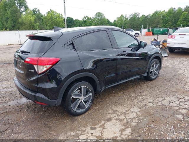 2022 HONDA HR-V 3CZRU6H5XNM765018 Photo 3