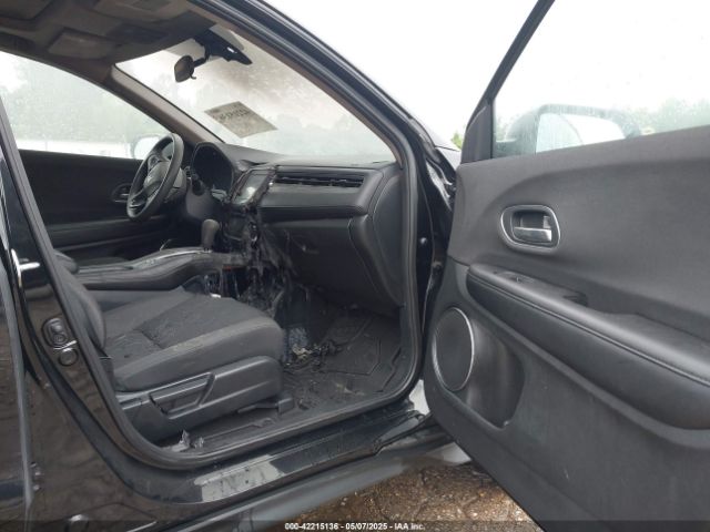 2022 HONDA HR-V 3CZRU6H5XNM765018 Photo 4