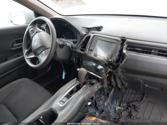 2022 HONDA HR-V 3CZRU6H5XNM765018 Photo 5