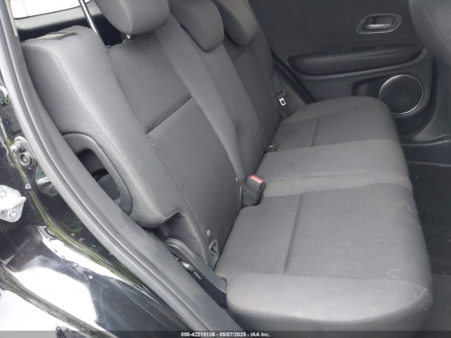 2022 HONDA HR-V 3CZRU6H5XNM765018 Photo 7