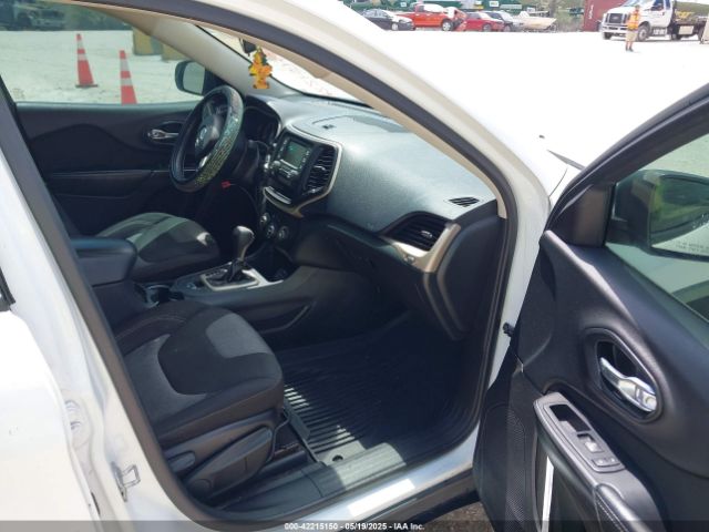 1C4PJLAB9FW620560 Jeep Cherokee Sport