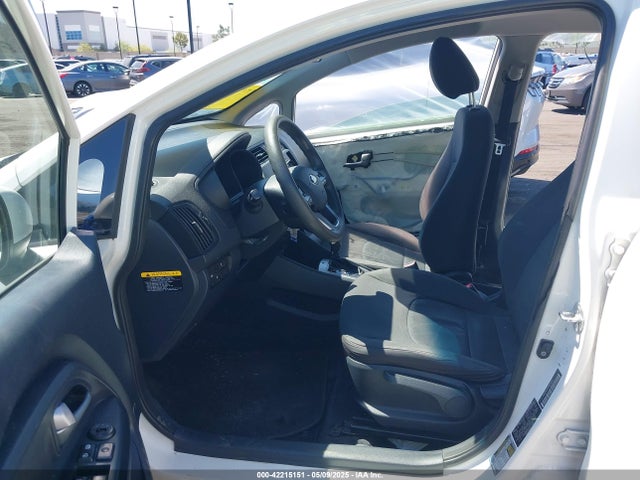 KNADM4A37F6506952 KIA RIO LX