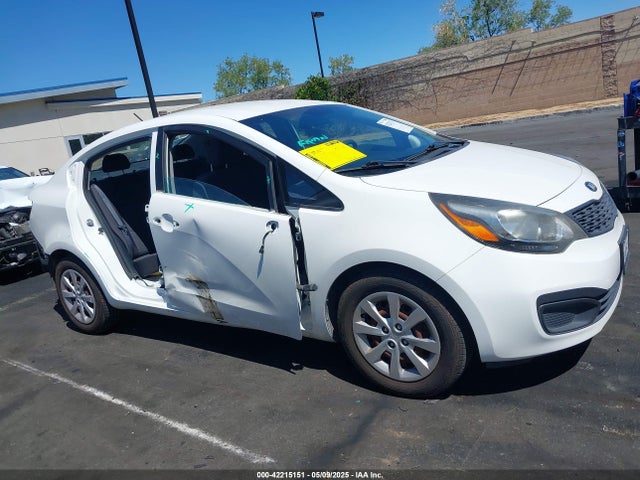 KNADM4A37F6506952 KIA RIO LX