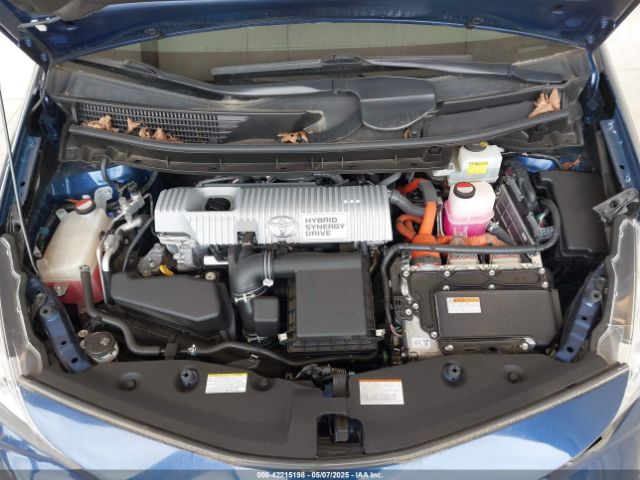 JTDZN3EU6FJ036865 Toyota Prius V Four