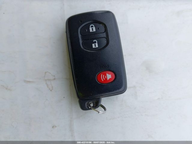JTDZN3EU6FJ036865 Toyota Prius V Four