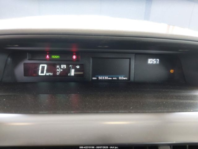 JTDZN3EU6FJ036865 Toyota Prius V Four