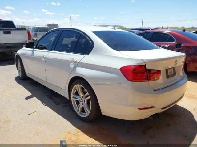 2013 BMW 328I WBA3A5G59DNP25868 Photo 2