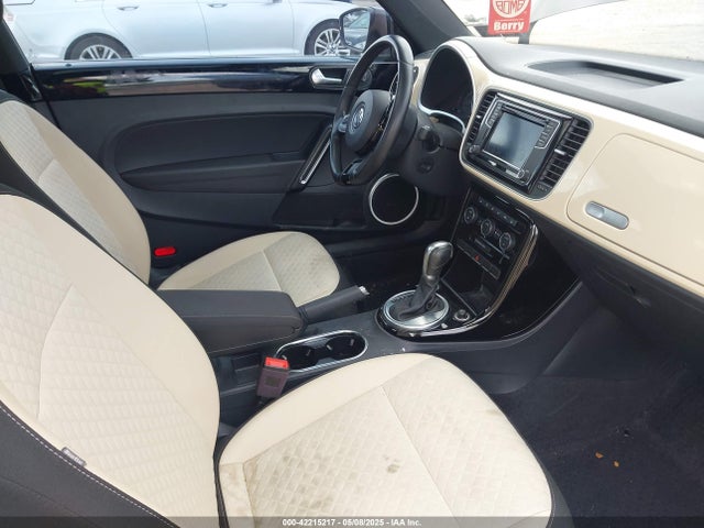 3VWFD7AT2KM701040 Volkswagen 2019