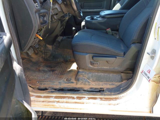 3C6UR5CJ7NG320841 RAM 2500 Tradesman  4x4 6'4 Box