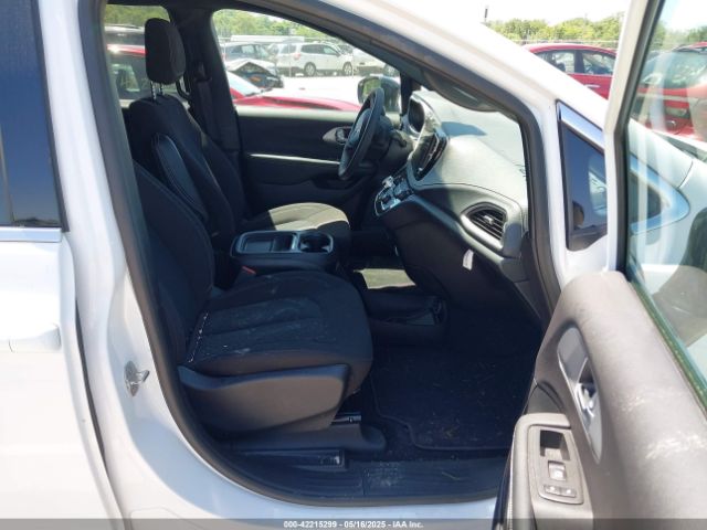 2024 CHRYSLER PACIFICA 2C4RC1FGXRR124465 Photo 4