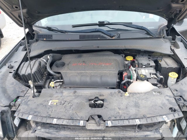 3C4NJDCB1JT481078 Jeep Compass Limited 4x4