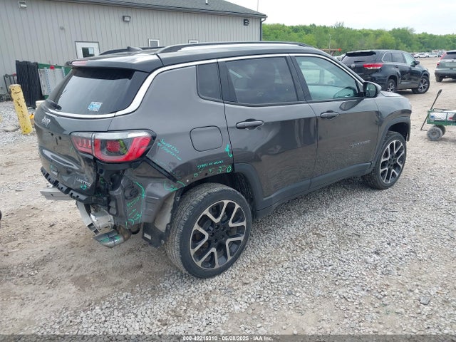 3C4NJDCB1JT481078 Jeep Compass Limited 4x4