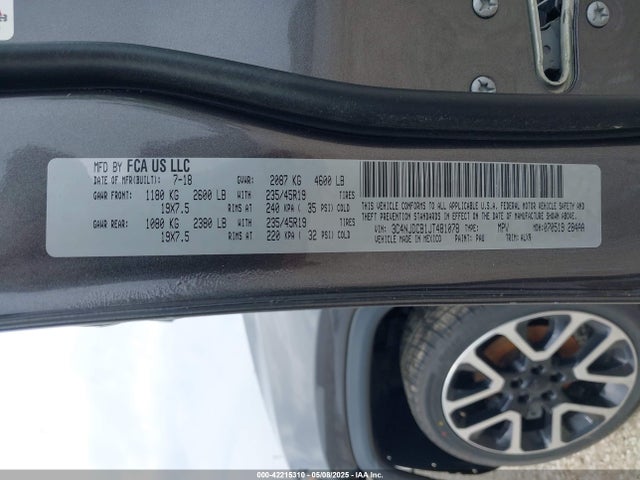 3C4NJDCB1JT481078 Jeep Compass Limited 4x4