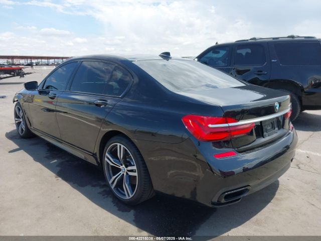 2018 BMW 750I WBA7F0C59JGM23332 Photo 2