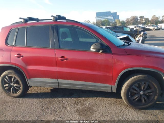 WVGAV7AX2FW115582 Volkswagen TIGUAN S