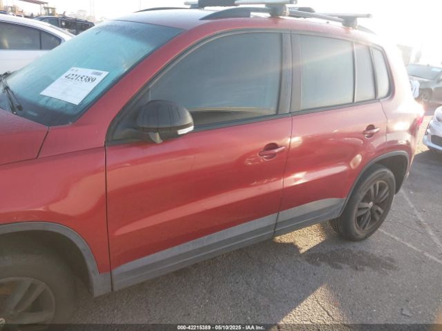 WVGAV7AX2FW115582 Volkswagen TIGUAN S