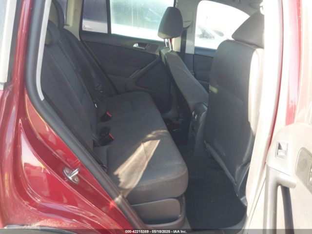 WVGAV7AX2FW115582 Volkswagen TIGUAN S