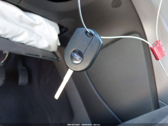 1FADP5EU4HL110281 Ford C-max Energi Se