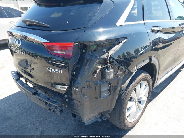 3PCAJ5M15KF122231 Infiniti 2019