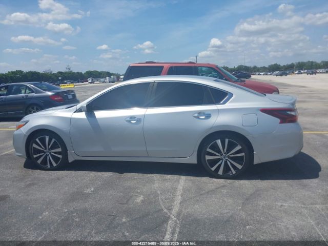1N4AL3AP2HC164553 Nissan Altima 2.5 Sr