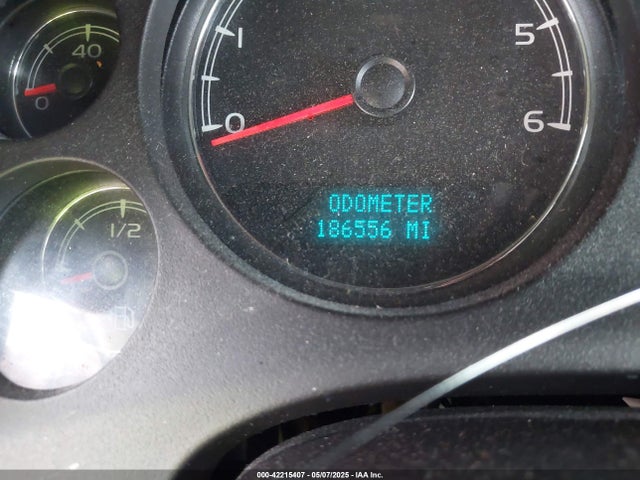 1GNSCJE0XER203597 Chevrolet Suburban 1500 Lt