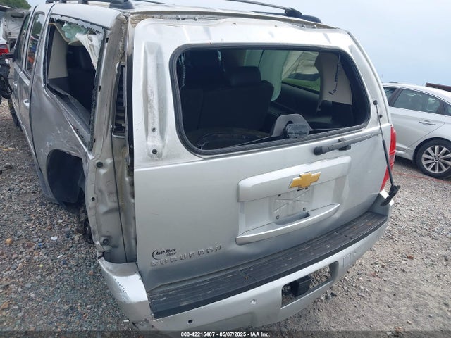 1GNSCJE0XER203597 Chevrolet Suburban 1500 Lt