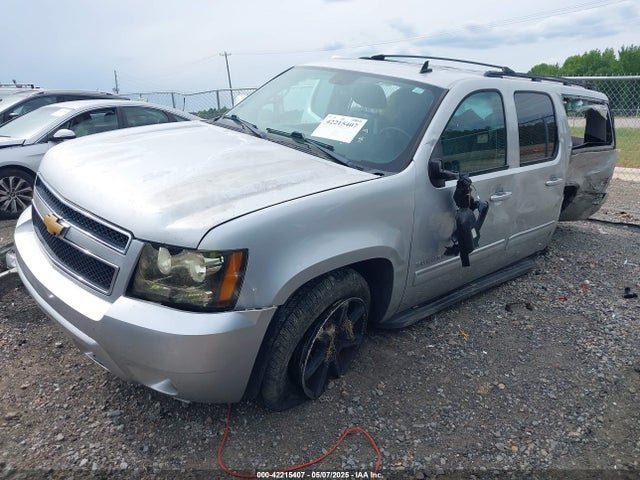 1GNSCJE0XER203597 Chevrolet Suburban 1500 Lt