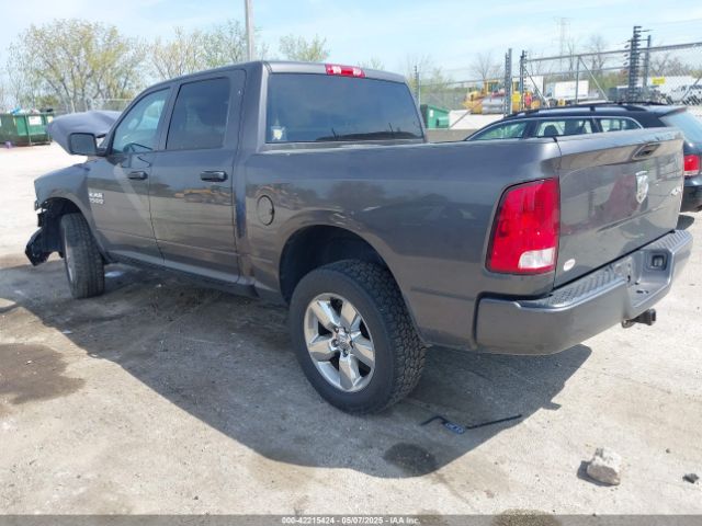 3C6RR7KG1JG238637 RAM 1500 Express  4x4 5'7 Box