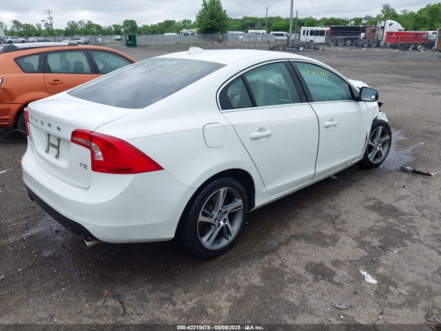 2013 VOLVO S60 YV1612FS7D1226588 Photo 3