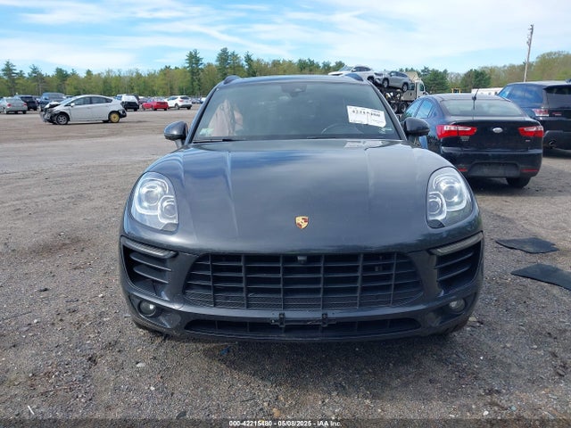 Porsche Macan 2018 WP1AB2A54JLB30852 Image 13