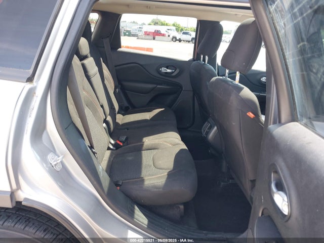 1C4PJMCB2GW277689 Jeep Cherokee