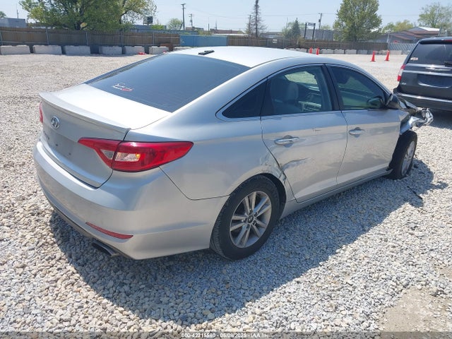 Hyundai SONATA SE 2017 5NPE24AF2HH520712 Image 4