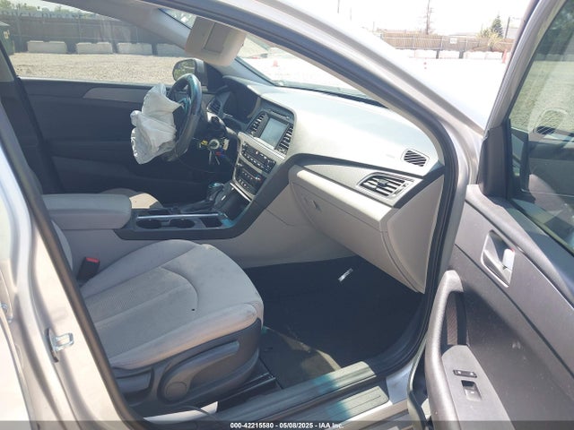 Hyundai SONATA SE 2017 5NPE24AF2HH520712 Image 5