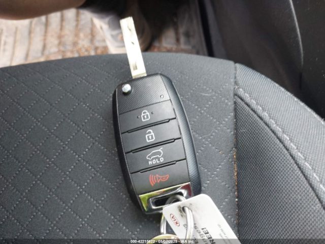 5XYPGDA37LG661694 KIA Sorento 2.4l Lx
