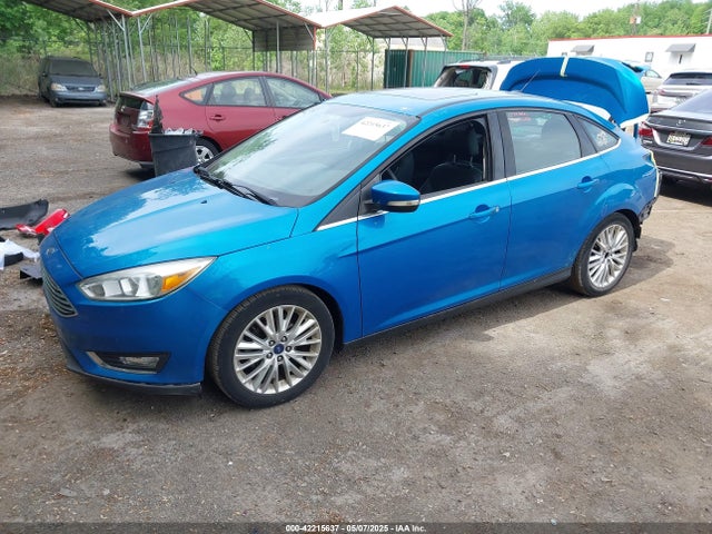 1FADP3J26HL221570 Ford Focus Titanium