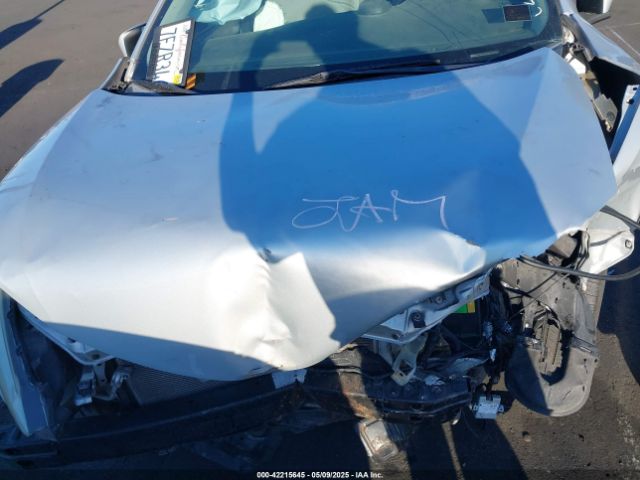 5YFBURHE7EP098670 Toyota Corolla Le Plus