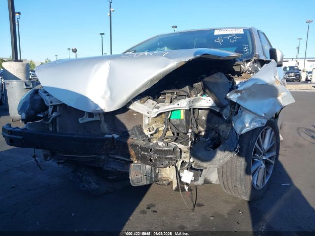 5YFBURHE7EP098670 Toyota Corolla Le Plus