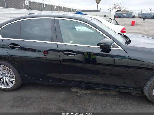 BMW 3 Series 330i 2024 3MW69FF06R8E26656 Image 13