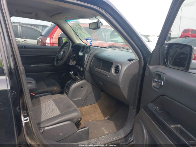 1C4NJPBA0FD349985 Jeep Patriot Altitude Edition