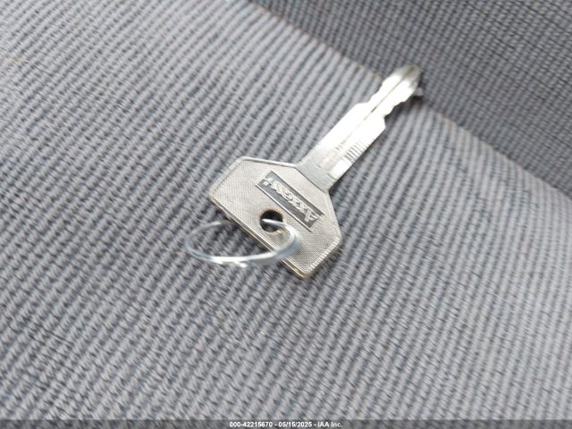 2001 MITSUBISHI MIRAGE JA3AY26C91U048518 Photo 10