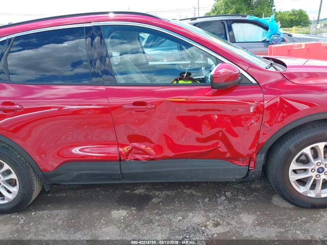 1FMCU0G63LUC49056 Ford ESCAPE SE