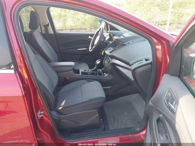 1FMCU9GD3JUB07869 Ford ESCAPE SE