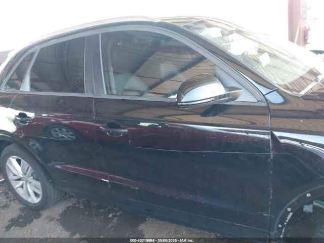 WA1BCCFS2HR011089 Audi Q3 2.0t Premium