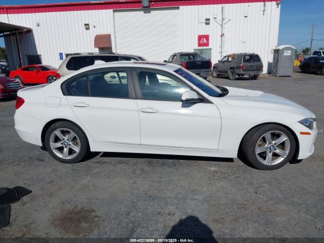 WBA3C1C55FP852858 BMW 328I