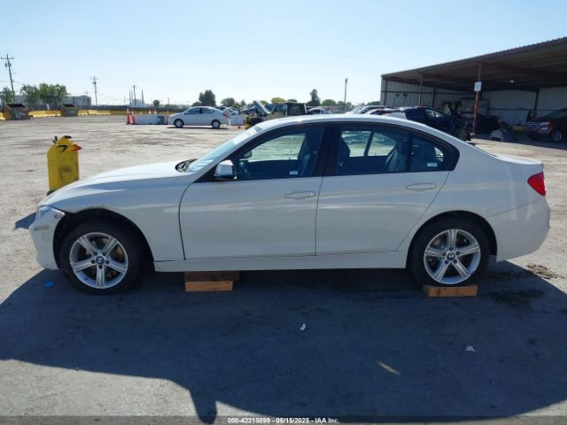 WBA3C1C55FP852858 BMW 328I